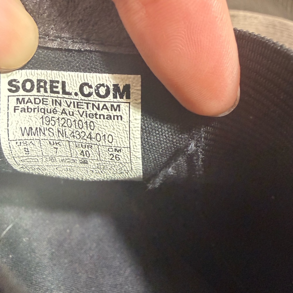 Sorel Emilie Chelsea Black Slip-On waterproof Boots Women SZ-9 Box15 - Picture 5 of 6